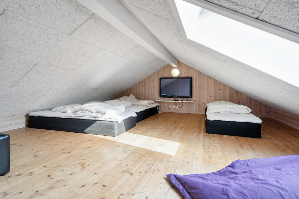 Einige der 16 Schlafgelegenheiten befinden sich im Luxusferienhaus Nr. 260 auf dem ausgebauten Dachboden