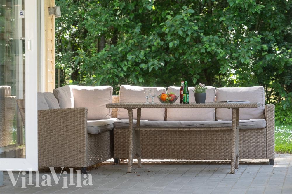 Das Luxusferienhaus Nr. 320 hat eine tolle Terrasse, die mit hochwertigen Gartenmöbeln für 18 Personen ausgestattet ist.