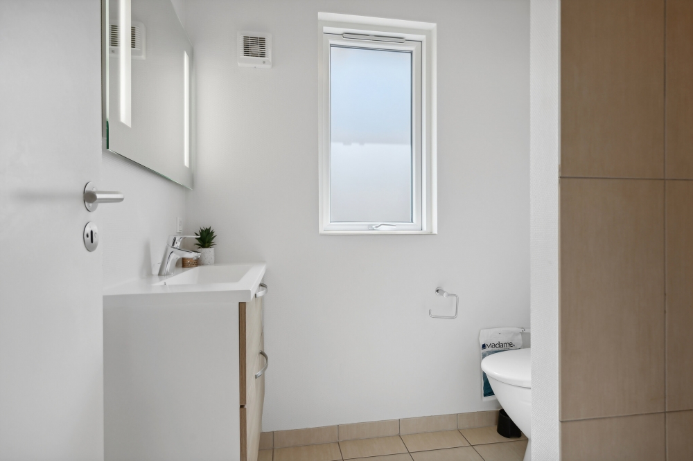 Eines der Badezimmer im Luxusferienhaus Nr. 320
