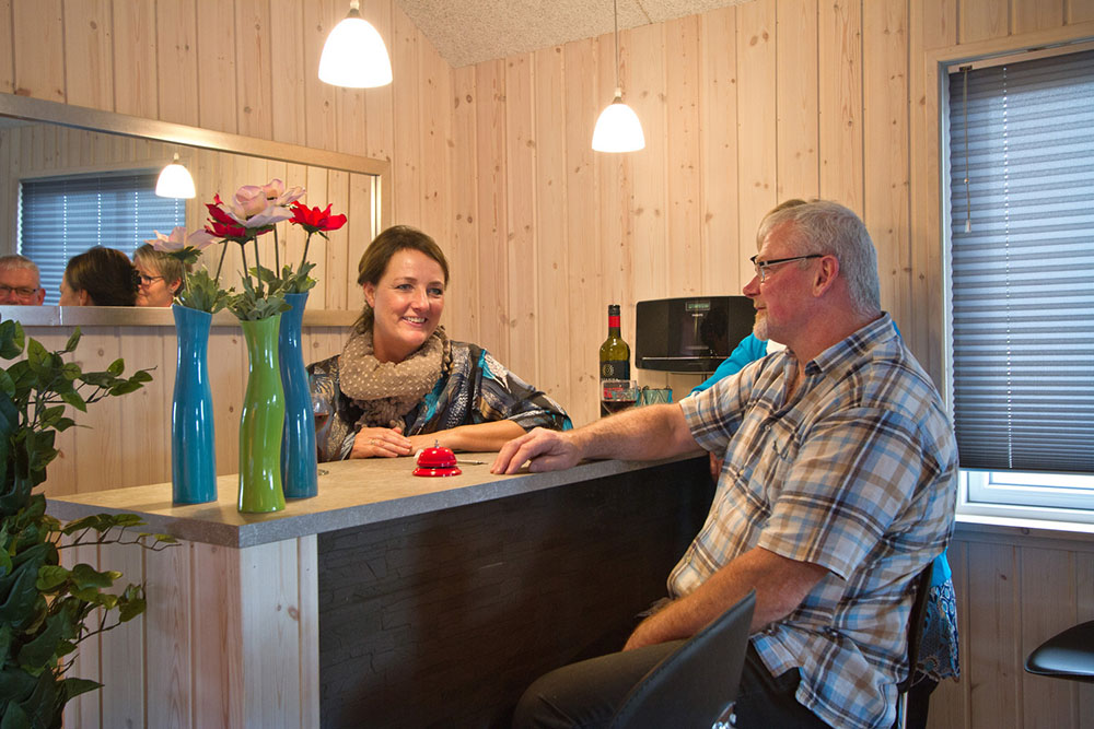 Das Ferienhaus 322 ist mit eigener Bar ausgestattet