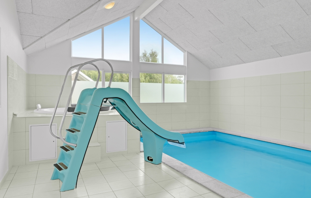Der schicke Pool im Luxusferienhaus Nr. 323 für 16 Personen