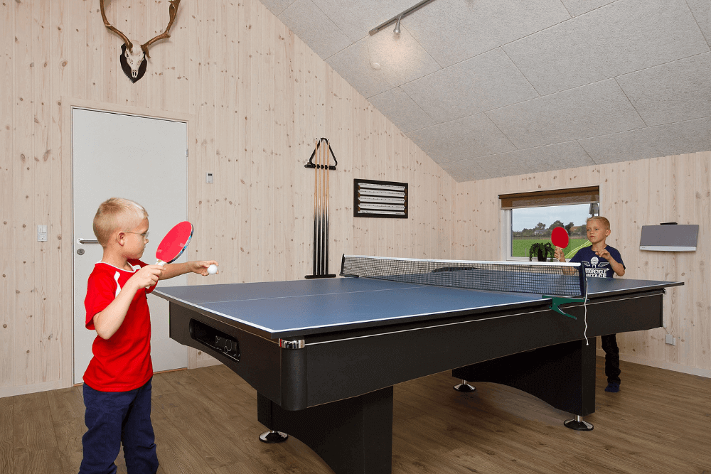 Neben den vielen schönen Stunden, die man im Poolbereich des Hauses verbringen kann, bietet das Luxusferienhaus 327 auch Spielevergnügen bei Billard/Tischtennis und Darts