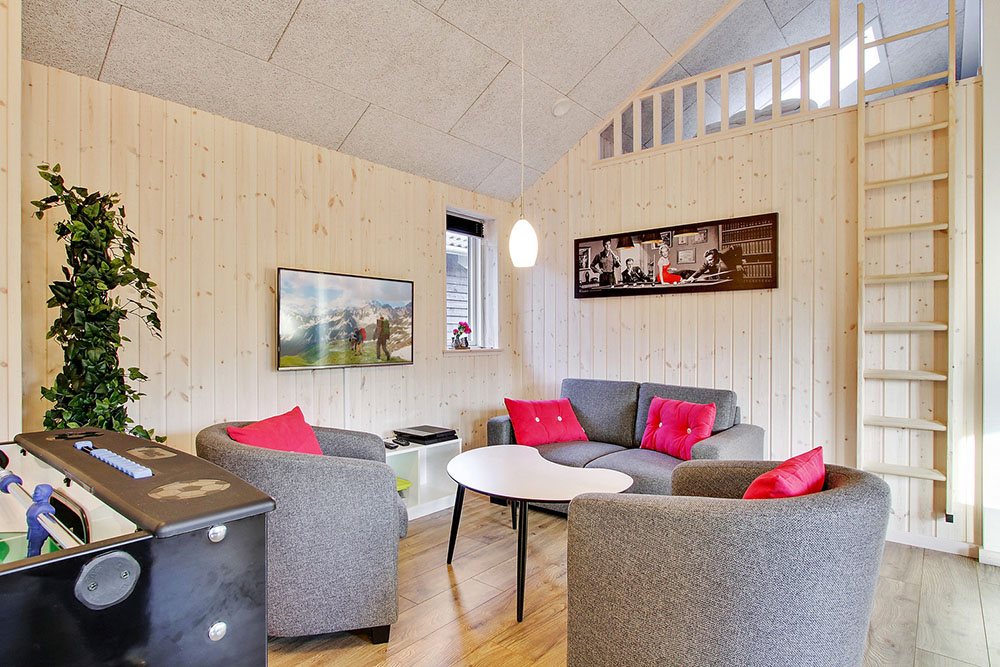 Aktivitätsraum im Luxusferienhaus Nr. 337 mit 6 Schlafzimmern und Platz für 16 Gäste.
