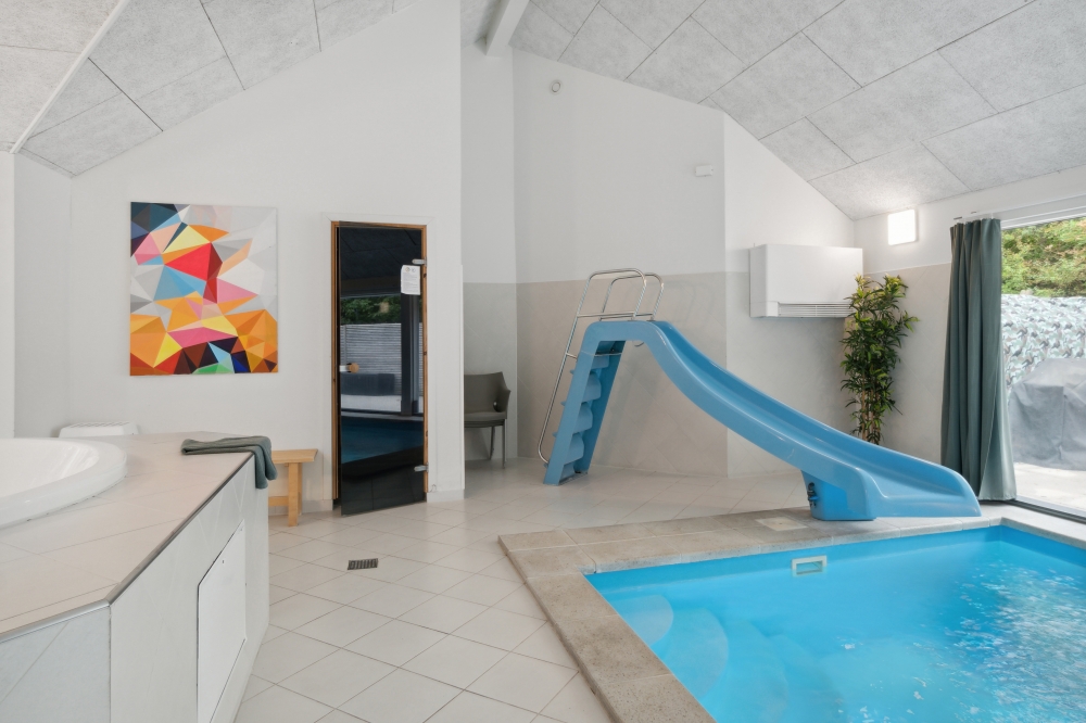 Der schicke Pool im Luxusferienhaus Nr. 339 für 16 Personen