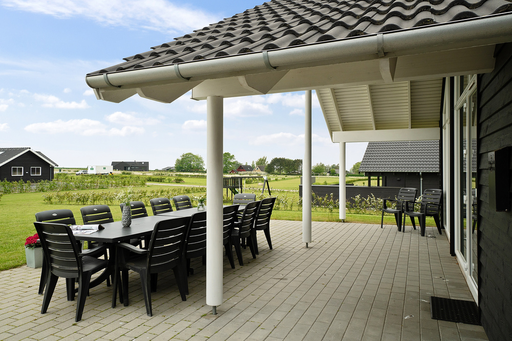 Das Luxusferienhaus Nr. 341 hat eine tolle Terrasse, die mit hochwertigen Gartenmöbeln für 14 Personen ausgestattet ist.