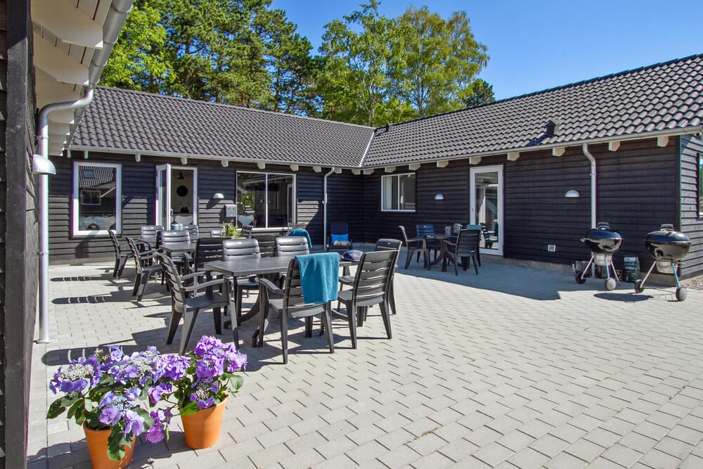 Das Luxusferienhaus Nr. 351 hat eine tolle Terrasse, die mit hochwertigen Gartenmöbeln für 22 Personen ausgestattet ist.