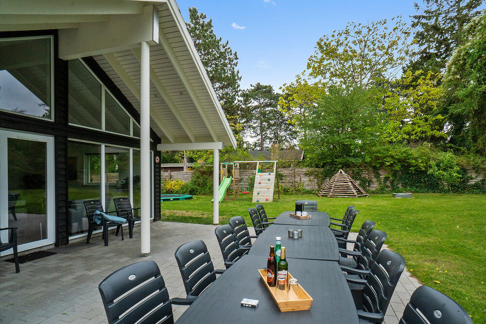 Das Luxusferienhaus Nr. 361 hat eine tolle Terrasse, die mit hochwertigen Gartenmöbeln für 18 Personen ausgestattet ist.