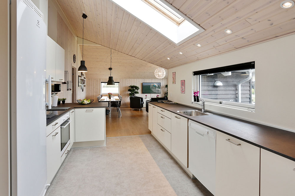Die Küche in dem Luxusferienhaus Nr. 366 ist so gut ausgestattet, dass man problemlos Mahlzeiten für 14 Personen zubereiten kann.