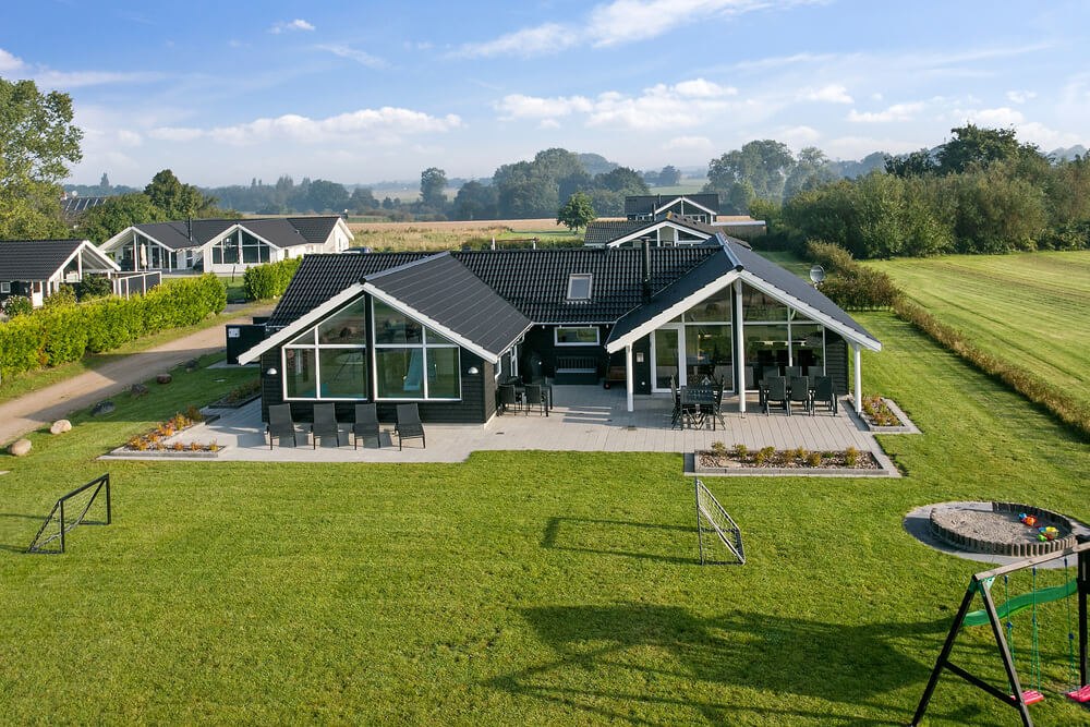 Das Luxusferienhaus Nr. 366 hat eine tolle Terrasse, die mit hochwertigen Gartenmöbeln für 14 Personen ausgestattet ist.