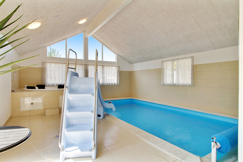 Der schicke Pool im Luxusferienhaus Nr. 370 für 20 Personen
