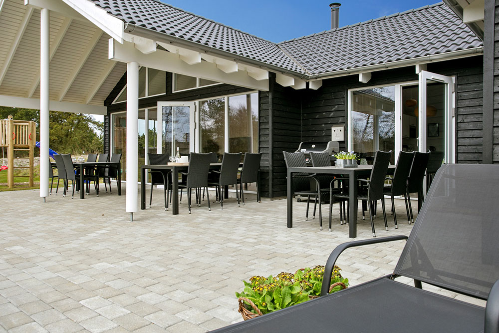 Das Luxusferienhaus Nr. 372 hat eine tolle Terrasse, die mit hochwertigen Gartenmöbeln für 18 Personen ausgestattet ist.
