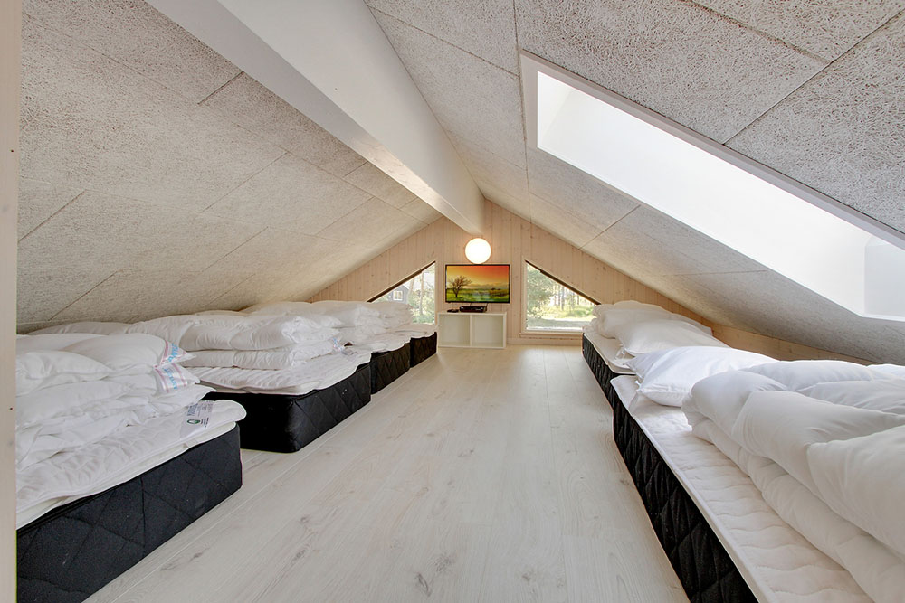 Einige der 22 Schlafgelegenheiten befinden sich im Luxusferienhaus Nr. 374 auf dem ausgebauten Dachboden