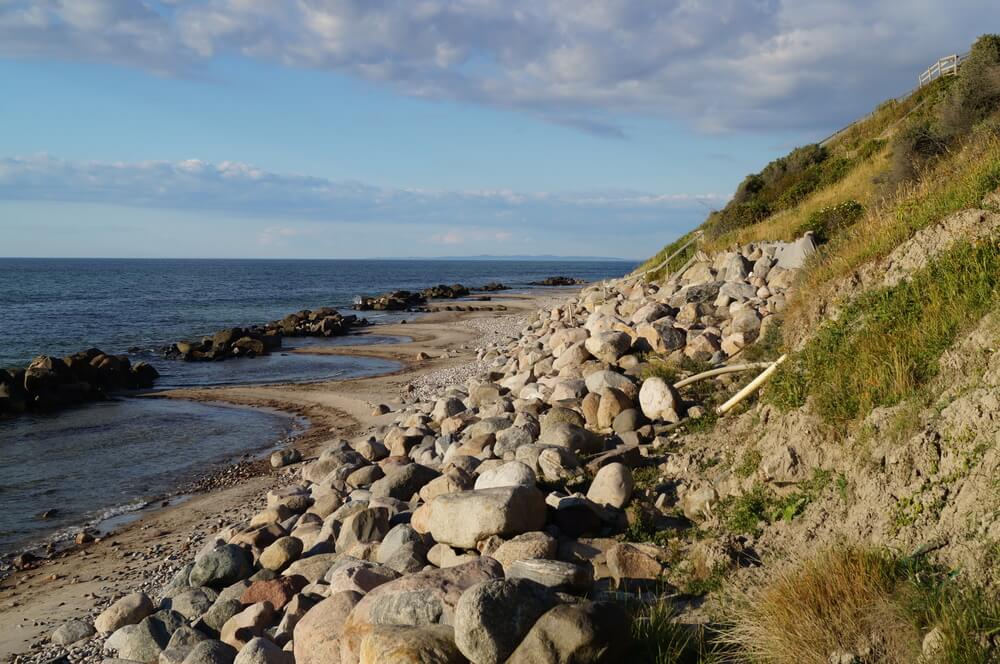Der Strand in der Nähe von Luxusferienhaus Nr. 378 in Nordseeland lädt zum Spazierengehen ein.