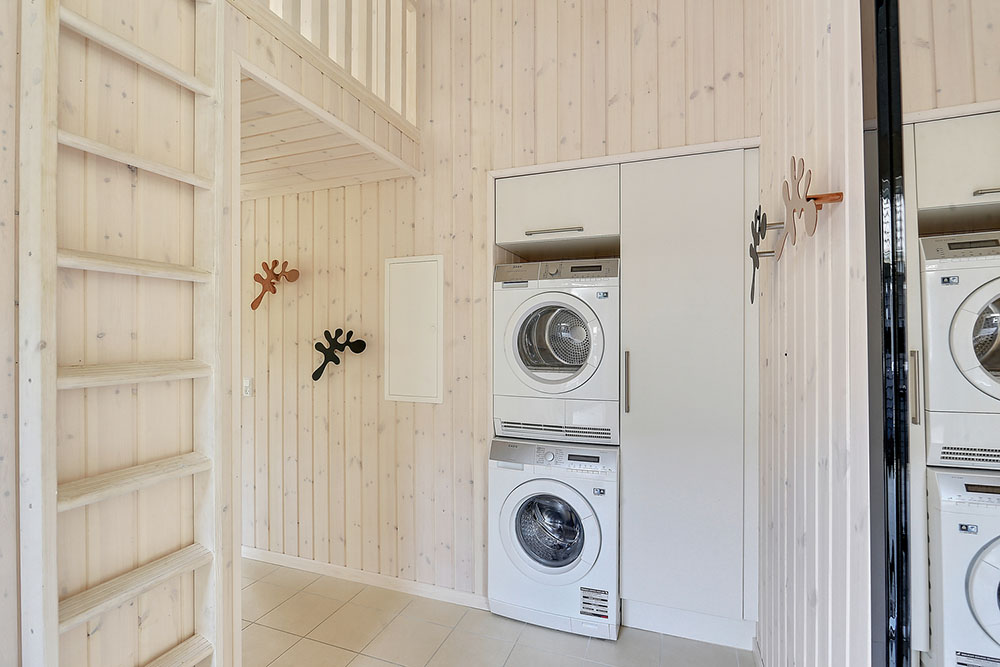 Der geräumige Eingangsbereich im Luxusferienhaus Nr. 384 in Nordseeland