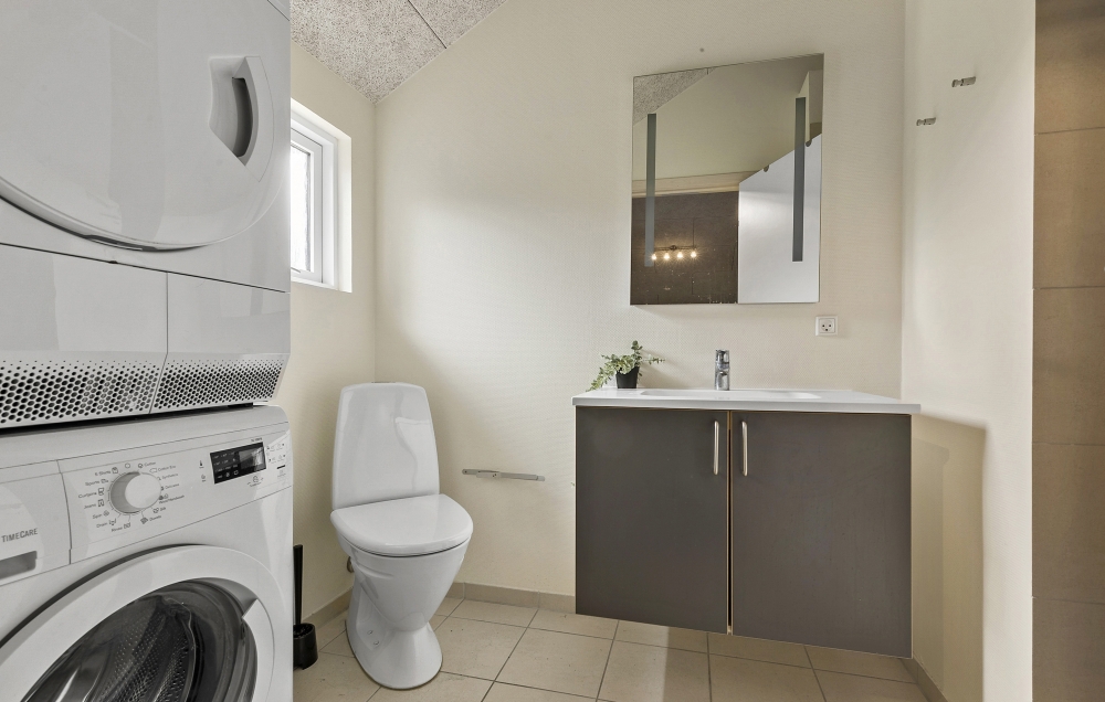 Eines der Badezimmer im Luxusferienhaus Nr. 380
