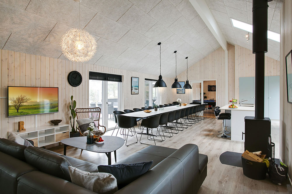 Aufenthaltsraum mit Platz für 24 im Luxusferienhaus Nr. 387.