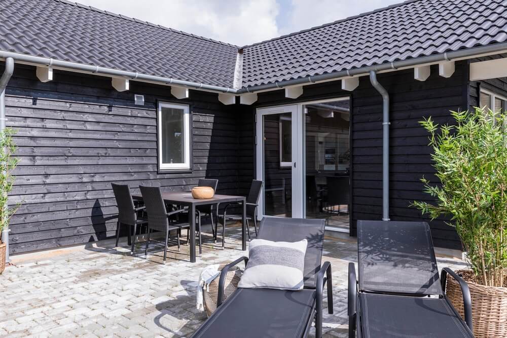 Große Terrasse am Luxusferienhaus Nr. 387 in Westjütland.