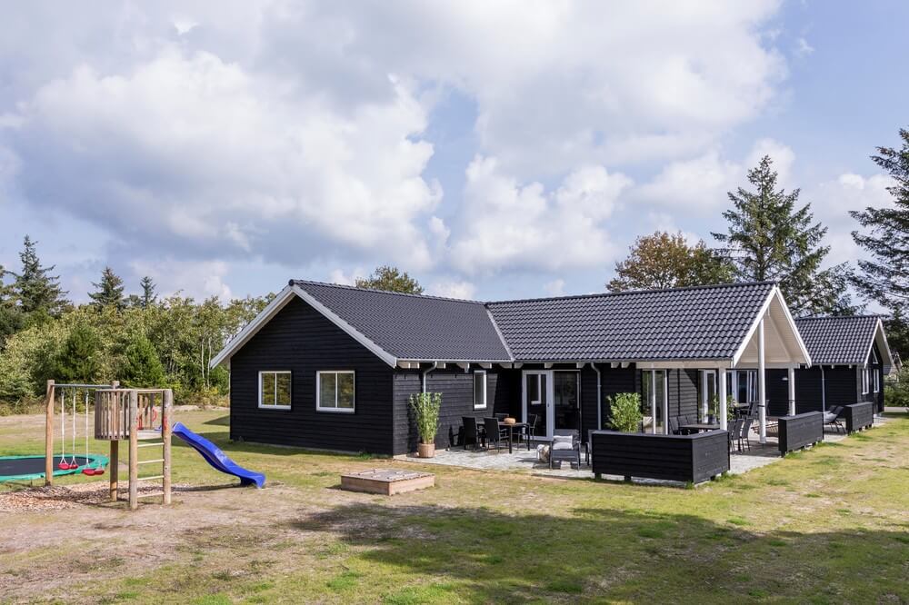 Dieses schöne Poolhaus Nr. 387 mit Platz für 24 Personen liegt in Westjütland