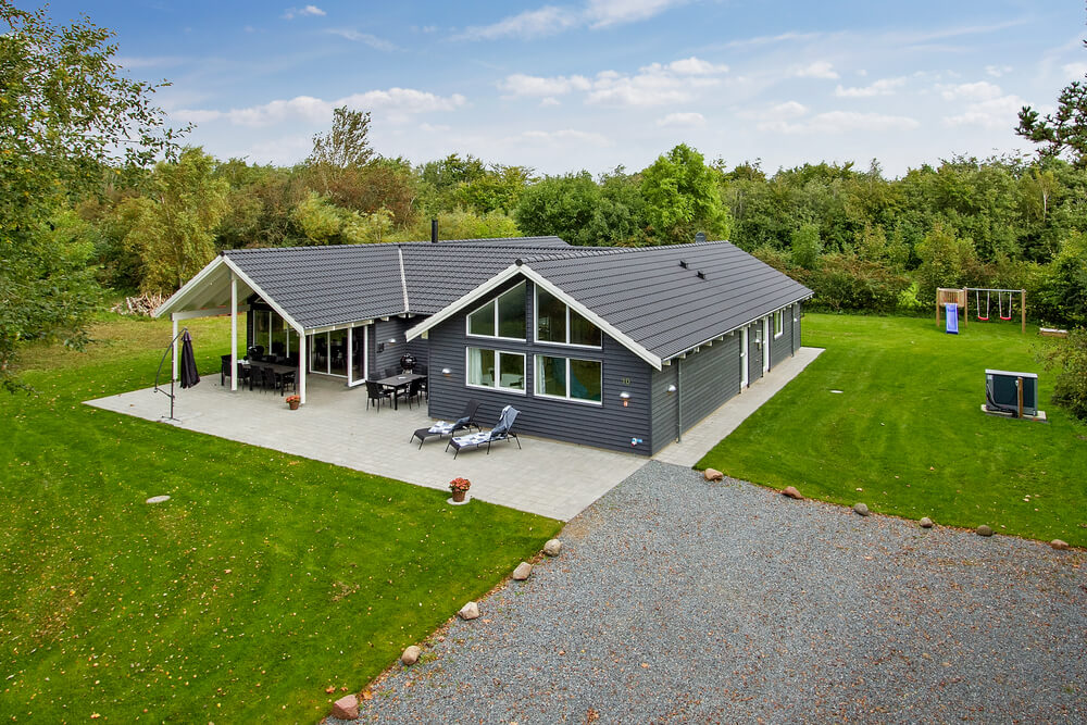 Dieses schöne Poolhaus Nr. 389 mit Platz für 18 Personen liegt in Nordseeland