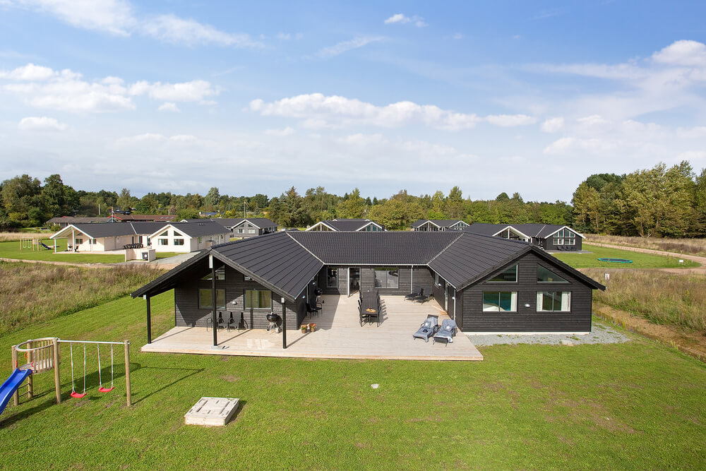 Dieses schöne Poolhaus Nr. 395 mit Platz für 20 Personen liegt in Nordseeland