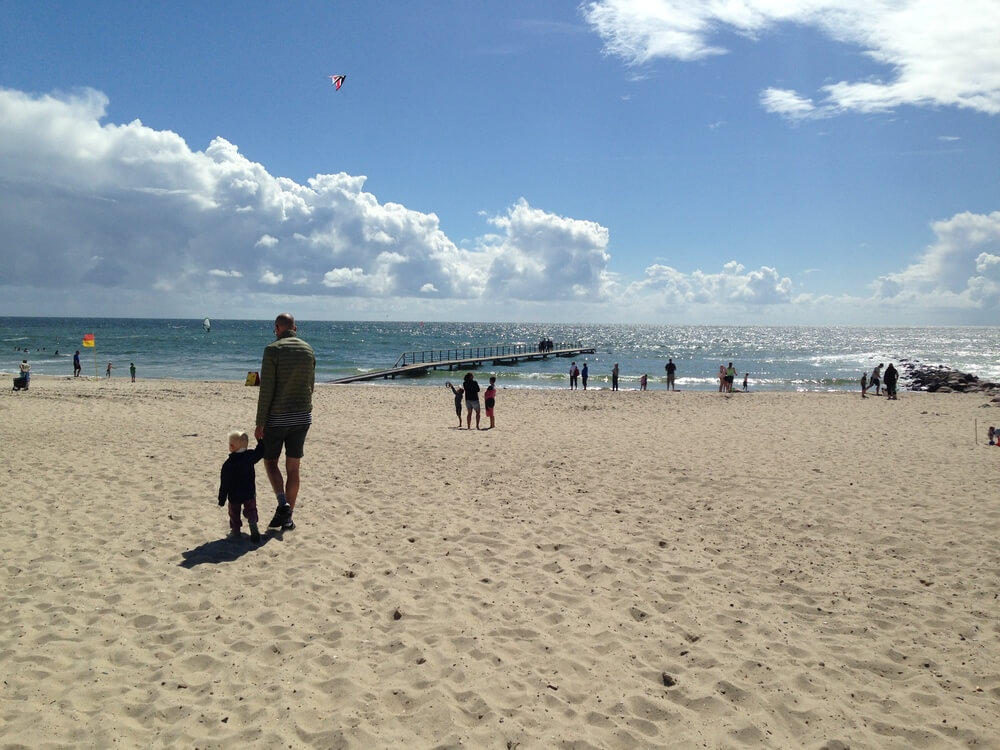 Der Strand in der Nähe von Luxusferienhaus Nr. 396 in Westjütland lädt zum Spazierengehen ein.