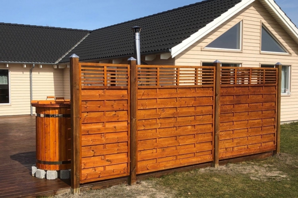 Neben den vielen schönen Stunden, die man im Poolbereich des Hauses verbringen kann, bietet das Luxusferienhaus 398 auch zahlreiche Freizeitangebote im Freien
