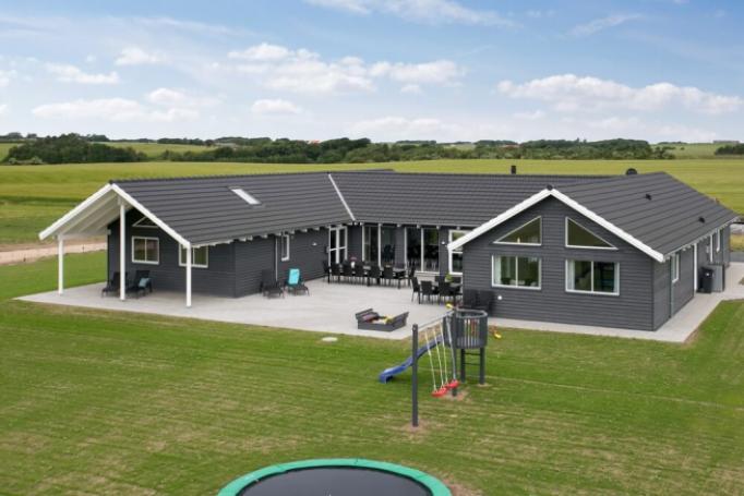 Dieses schöne Poolhaus Nr. 404 mit Platz für 24 Personen liegt in Limfjord