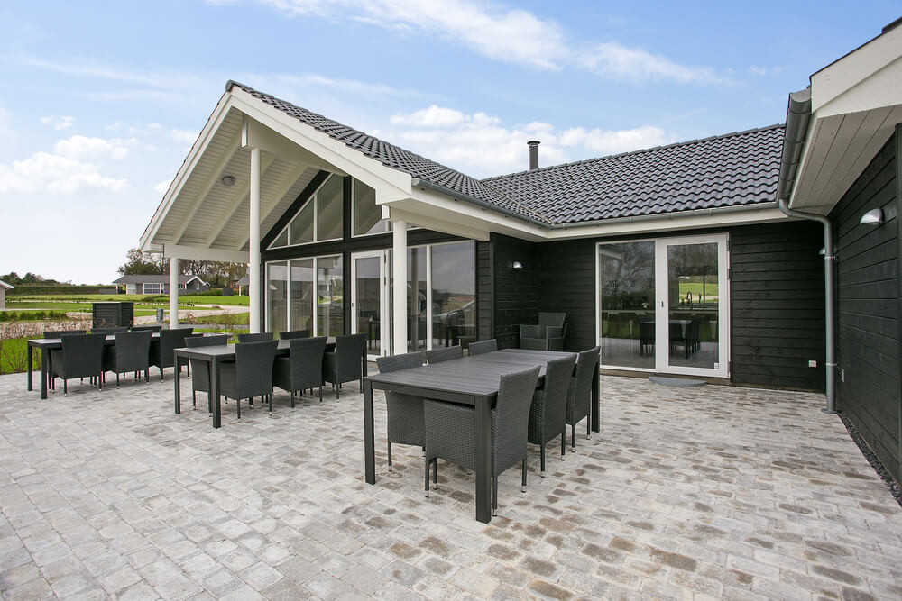 Das Luxusferienhaus Nr. 392 hat eine tolle Terrasse, die mit hochwertigen Gartenmöbeln für 18 Personen ausgestattet ist.