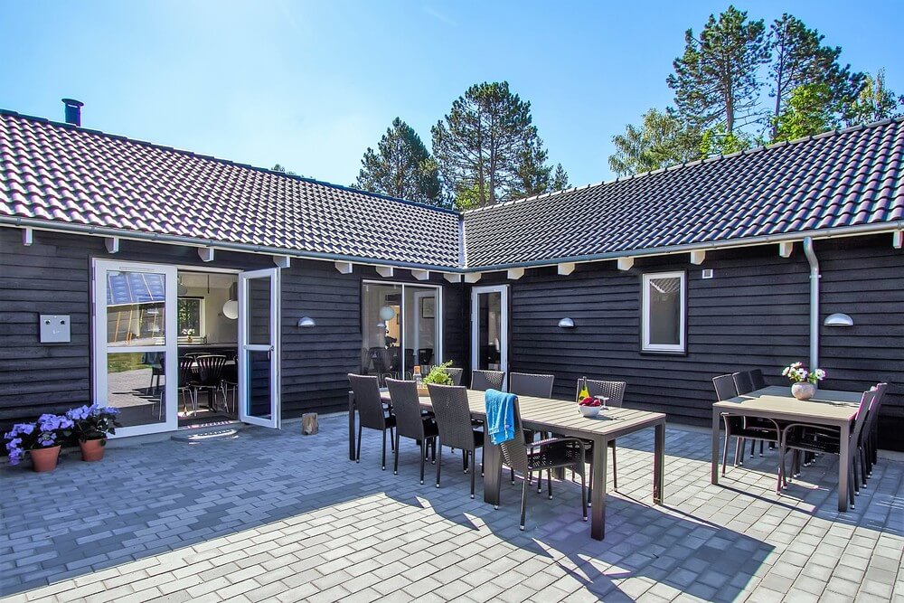 Das Luxusferienhaus Nr. 410 hat eine tolle Terrasse, die mit hochwertigen Gartenmöbeln für 20 Personen ausgestattet ist.