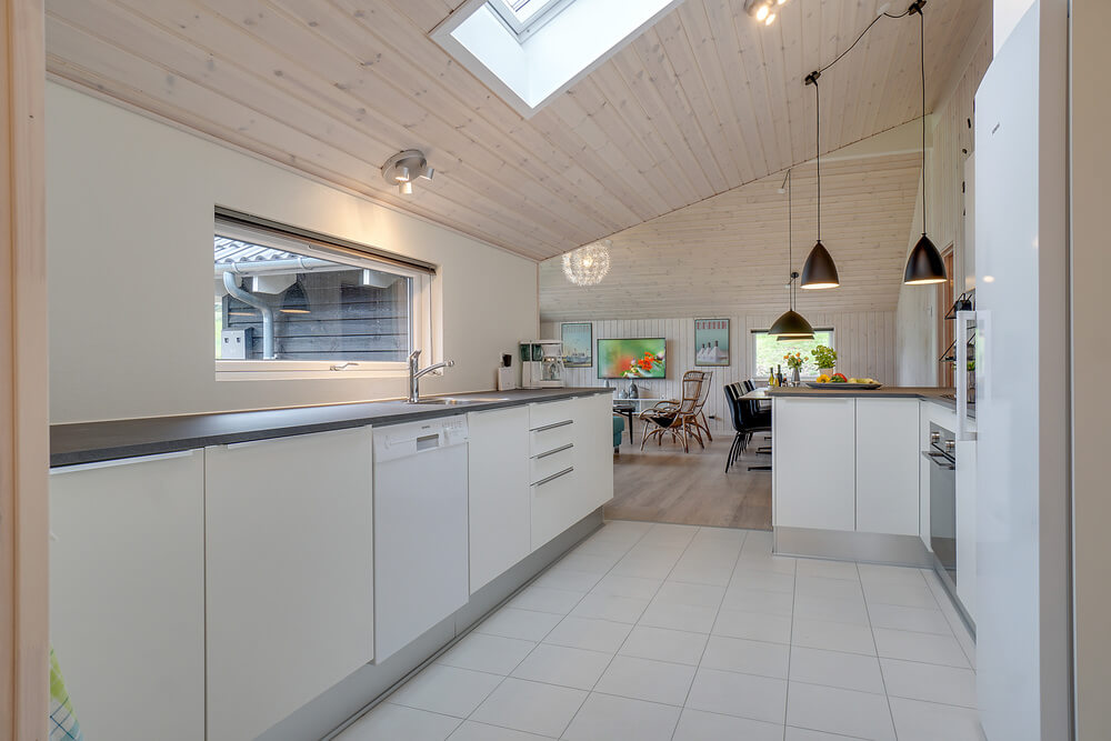 Die Küche in dem Luxusferienhaus Nr. 417 ist so gut ausgestattet, dass man problemlos Mahlzeiten für 14 Personen zubereiten kann.