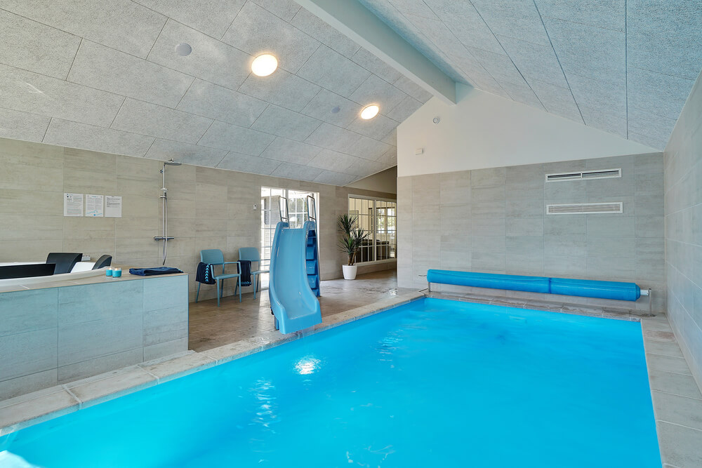 Der schicke Pool im Luxusferienhaus Nr. 412 für 24 Personen