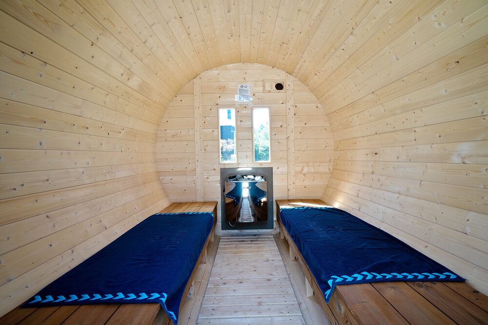 Genießen Sie die heiße Sauna im Luxusferienhaus Nr. 412 für 24 Personen