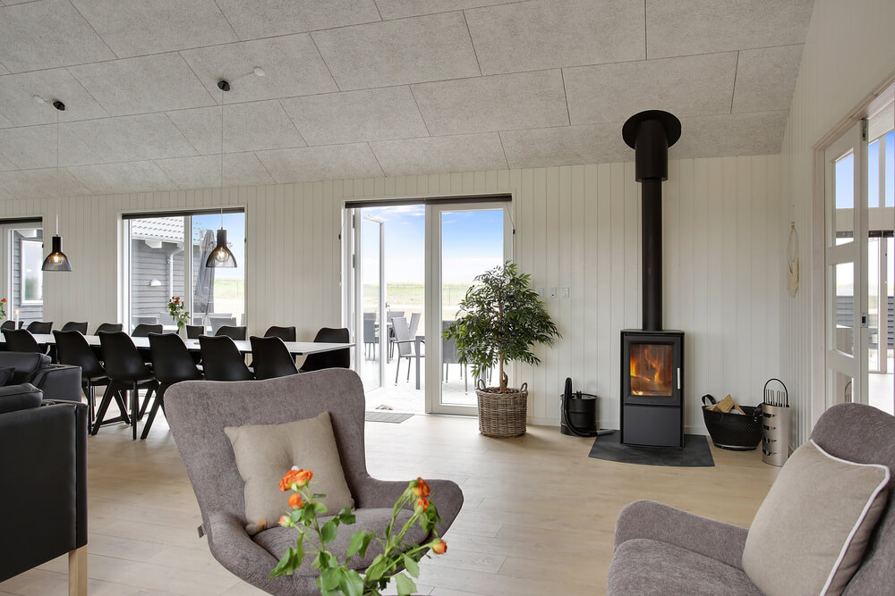 Aufenthaltsraum mit Platz für 30 im Luxusferienhaus Nr. 430.