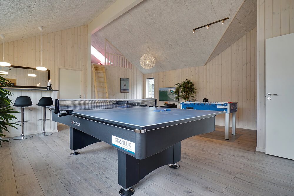 Aktivitätsraum im Luxusferienhaus Nr. 425 mit 6 Schlafzimmern und Platz für 16 Gäste.