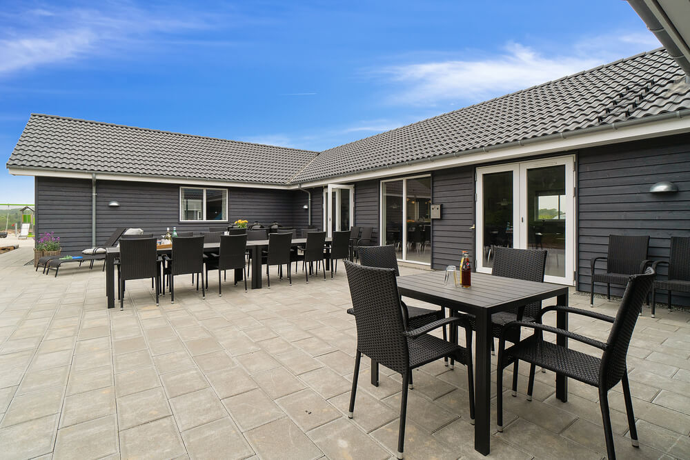 Große Terrasse am Luxusferienhaus Nr. 429 in Limfjord.