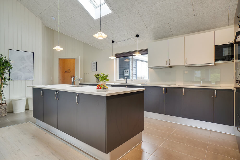 Die Küche in dem Luxusferienhaus Nr. 429 ist so gut ausgestattet, dass man problemlos Mahlzeiten für 30 Personen zubereiten kann.