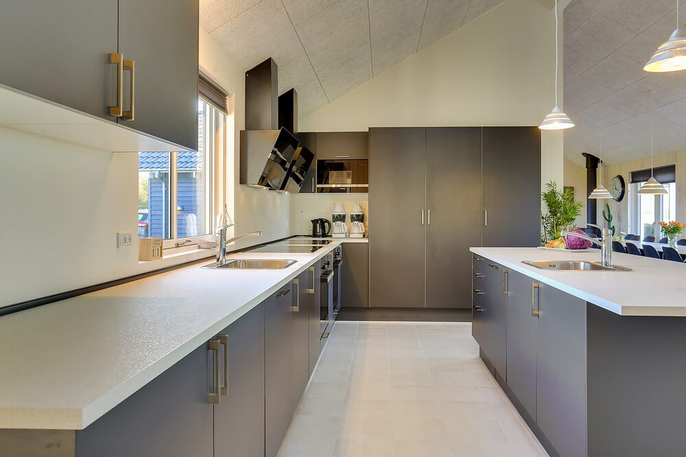 Die Küche in dem Luxusferienhaus Nr. 428 ist so gut ausgestattet, dass man problemlos Mahlzeiten für 30 Personen zubereiten kann.