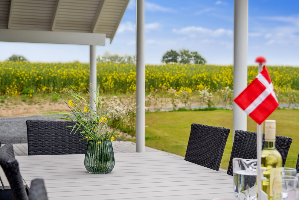 Große Terrasse am Luxusferienhaus Nr. 428 in Fünen und seine Inseln.