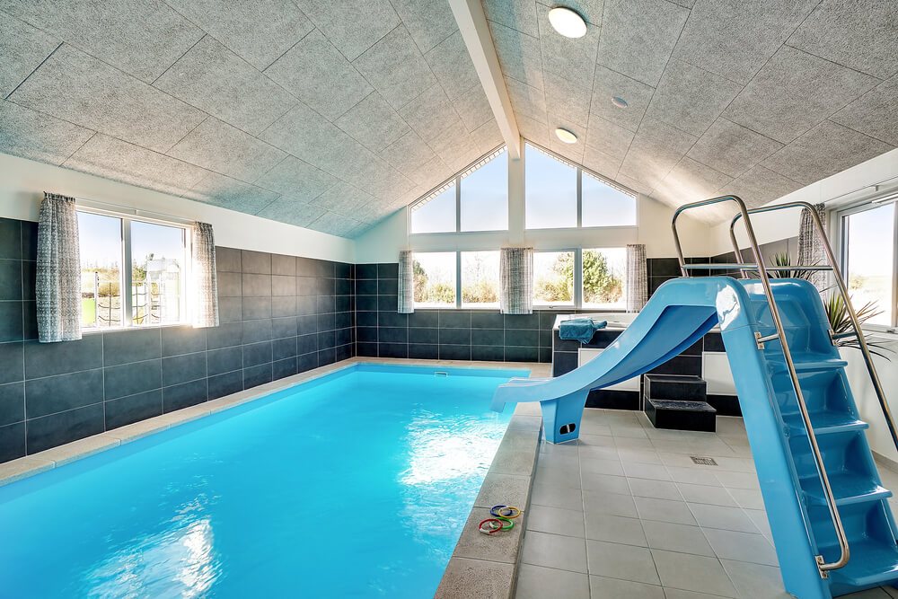 Der schicke Pool im Luxusferienhaus Nr. 446 für 30 Personen