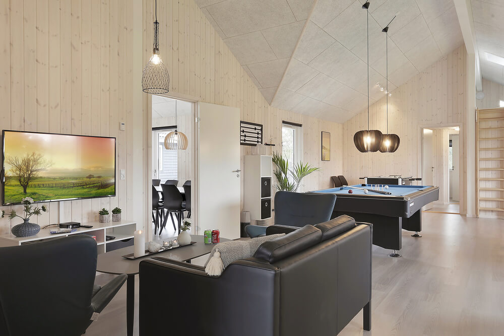 Das Luxusferienhaus 432 für 20 Personen hat einen großen Aktivitätsraum mit u. a. Billard und Darts