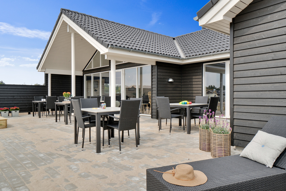 Das Luxusferienhaus Nr. 456 hat eine tolle Terrasse, die mit hochwertigen Gartenmöbeln für 20 Personen ausgestattet ist.
