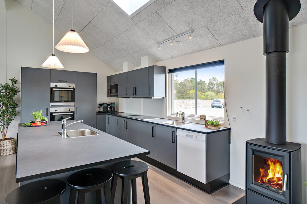 Die Küche in dem Luxusferienhaus Nr. 463 ist so gut ausgestattet, dass man problemlos Mahlzeiten für 20 Personen zubereiten kann.