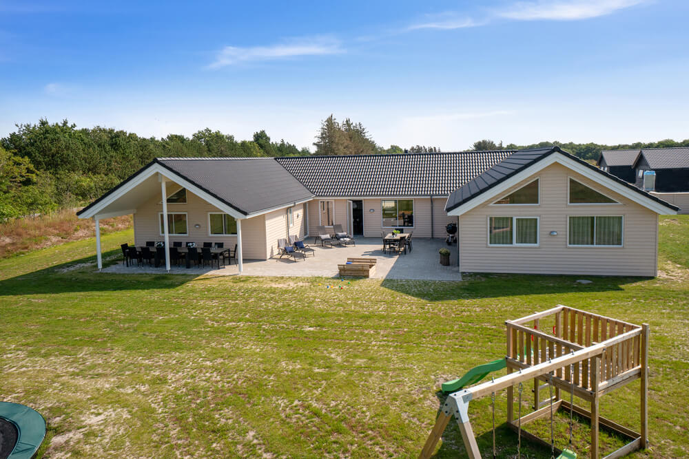 Dieses schöne Poolhaus Nr. 463 mit Platz für 20 Personen liegt in Westjütland