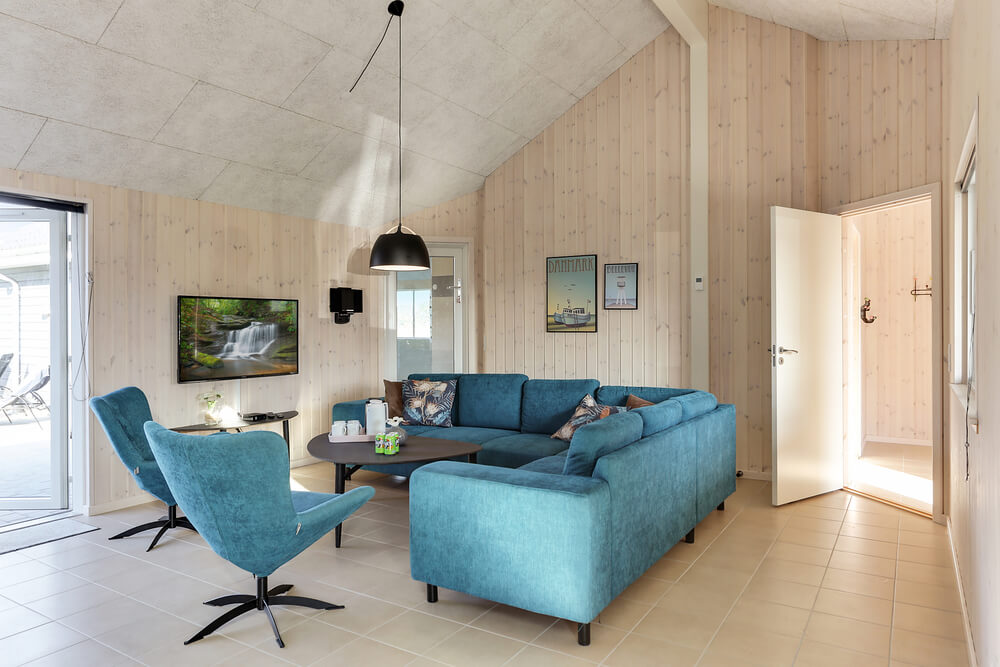 Aufenthaltsraum mit Platz für 24 im Luxusferienhaus Nr. 447.