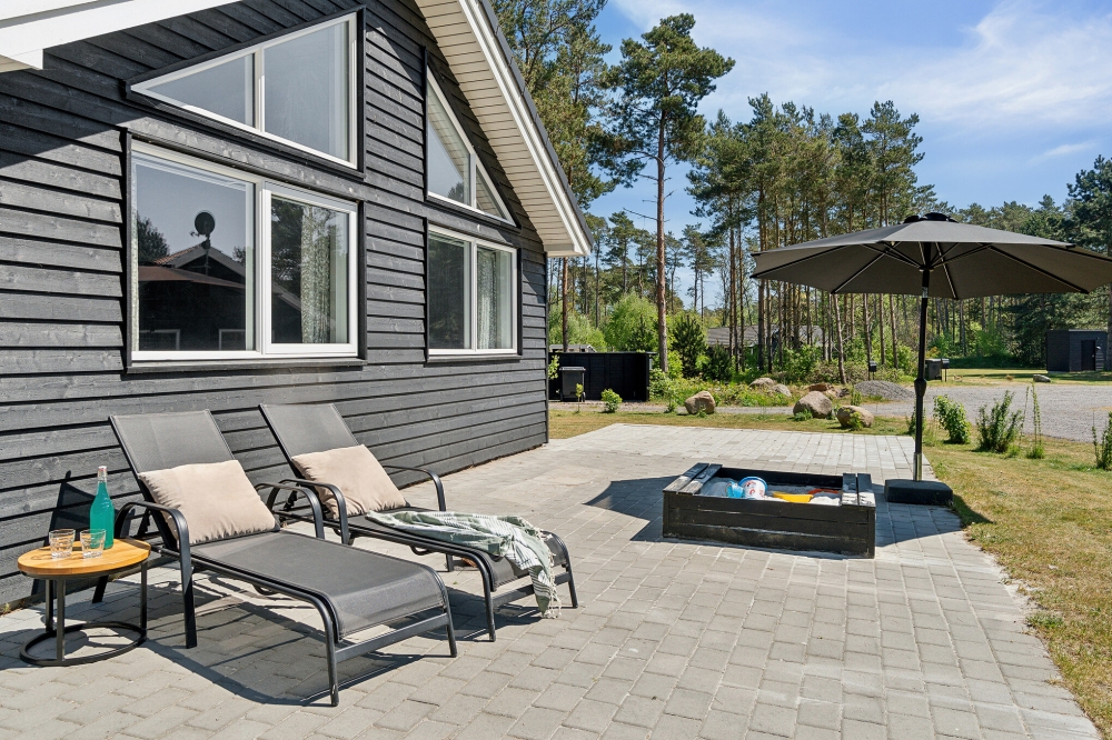 Auf der Terrasse des Ferienhauses Nr. 449 ist Platz für 18 Personen.