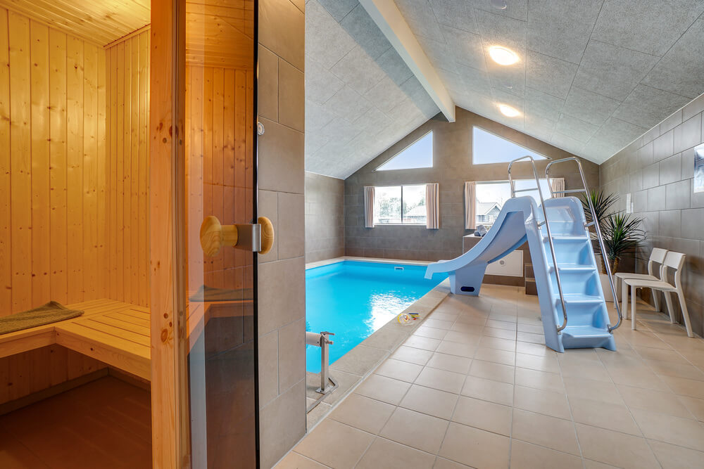 Der schicke Pool im Luxusferienhaus Nr. 474 für 20 Personen