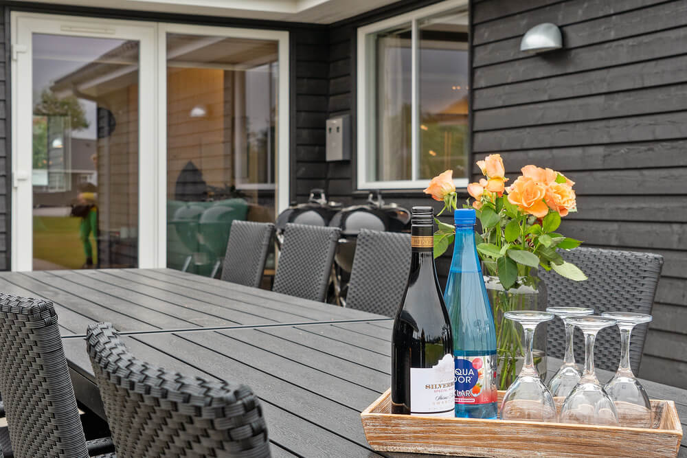 Auf der Terrasse des Ferienhauses Nr. 474 ist Platz für 20 Personen.