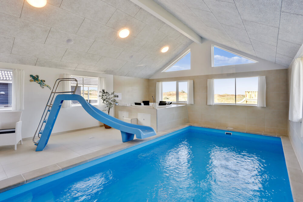 Der schicke Pool im Luxusferienhaus Nr. 476 für 20 Personen