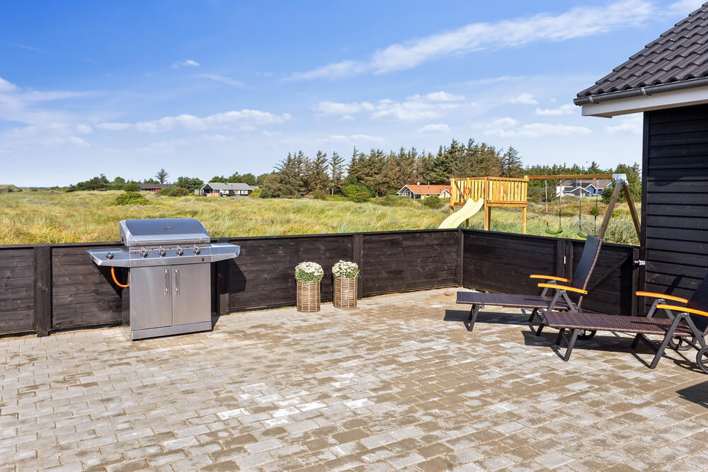 Auf der Terrasse des Ferienhauses Nr. 476 ist Platz für 20 Personen.