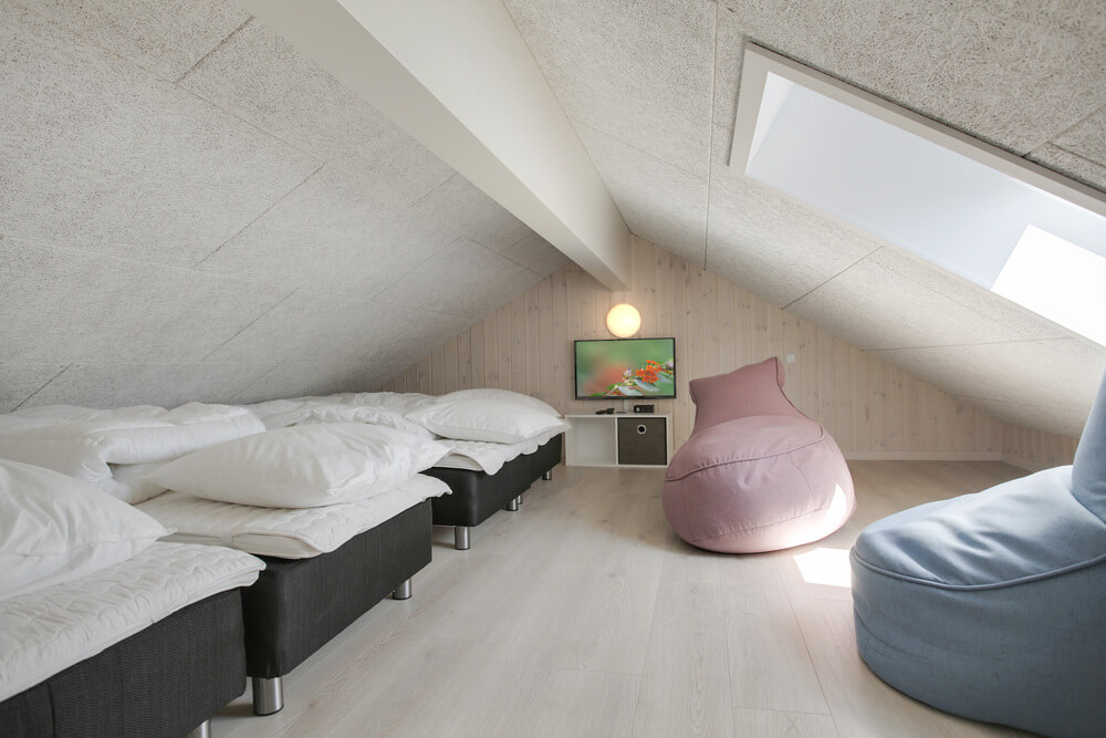 Einige der 16 Schlafgelegenheiten befinden sich im Luxusferienhaus Nr. 459 auf dem ausgebauten Dachboden